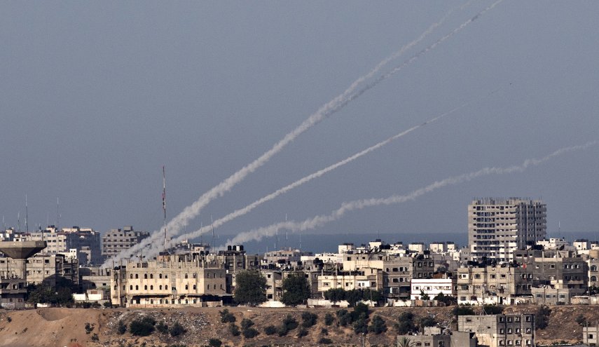 الاحتلال الاسرائيلي يعلن سقوط صاروخ من غزة على