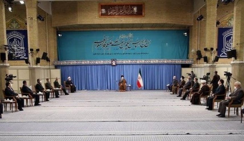 قائد الثورة يستقبل اعضاء اللجنة الوطنية لمكافحة كورونا 