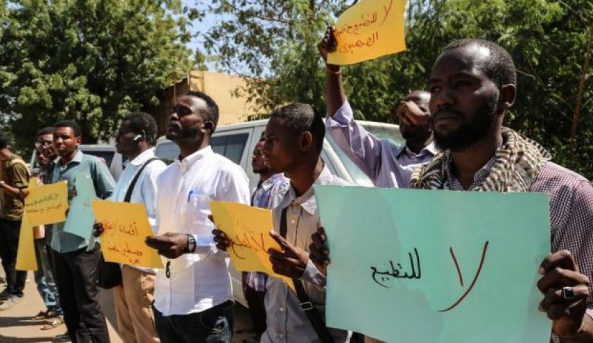 اليمن.. أحزاب اللقاء المشترك تدين التطبيع السوداني مع العدو الصهيوني