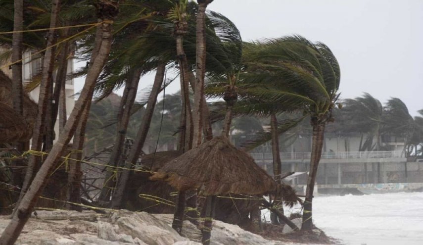الإعصار زيتا يبدأ باجتياح الولايات المتّحدة
