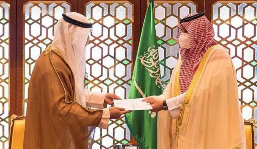 الكشف عن مضمون رسالة أمير الكويت الى الملك السعودي
