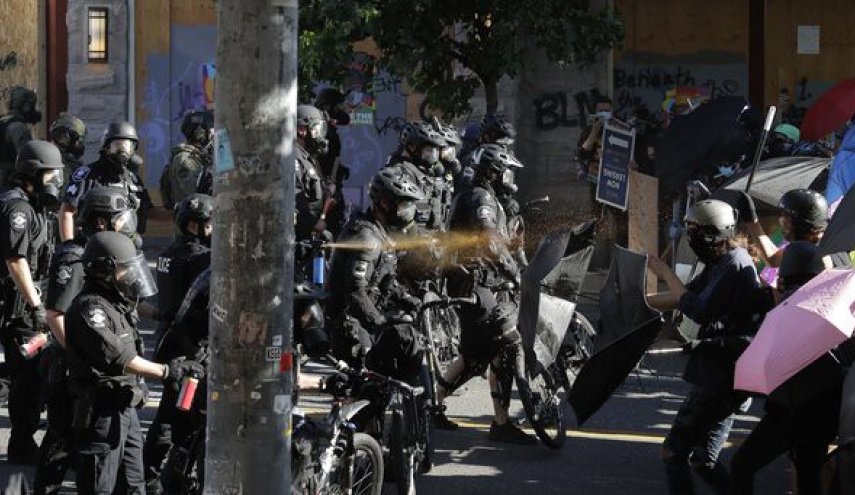 آمادگی گروه 'پاسخ استراتژیک' پلیس نیویورک برای مقابله با شورش‌های انتخاباتی