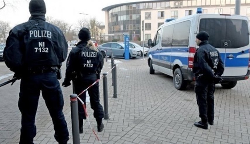 800 شخص يهاجمون رجال الشرطة في فرانكفورت