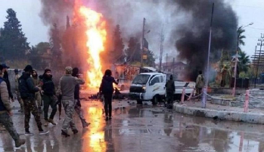 انفجار سيارة مفخخة في ريف الرقة شمال سوريا 