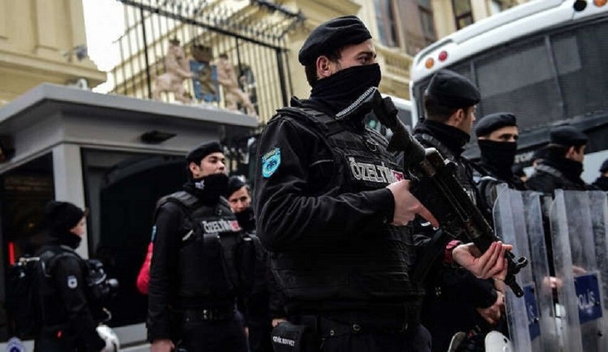 تركيا.. توقيف 17 مشتبها بهم في عملية أمنية ضد 