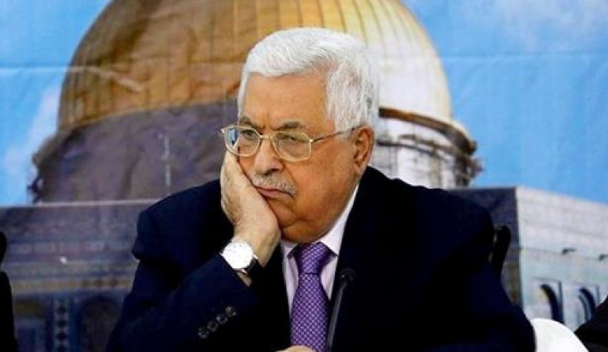رويترز: السلطة الفلسطينية ستيعد سفراءها الى الإمارات والبحرين