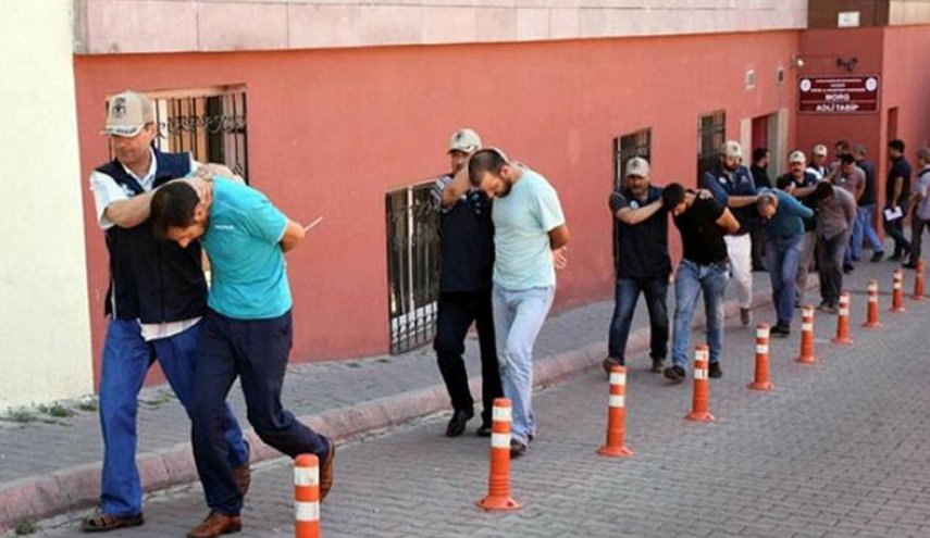 الامن التركي يعتقل 101 شخص بتهمة الإرهاب