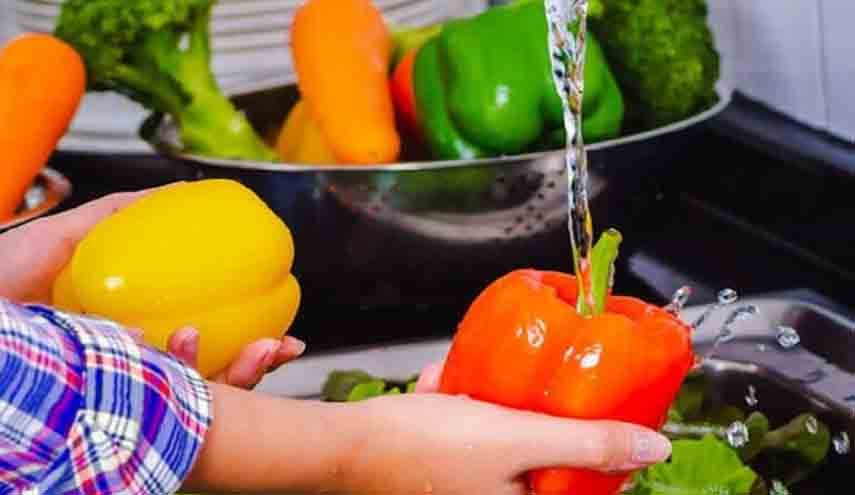 روش درست ضدعفونی کردن سبزیجات و میوه‌ها