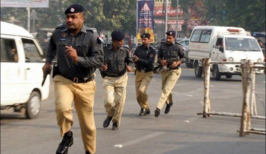 الشرطة الباكستانية تحبط هجوما انتحاريا في لاهور
