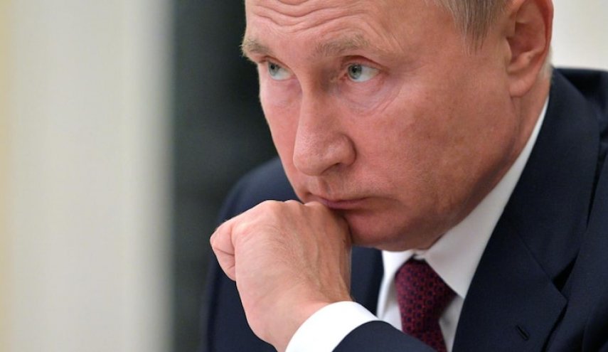 بوتين يتطلع لتحسن آفاق اقتصاد روسيا