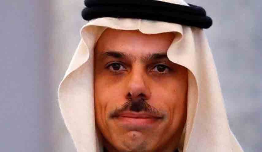 عربستان شرکای منطقه ای خود را برای تسلیم در برابر قطر به خط کرد