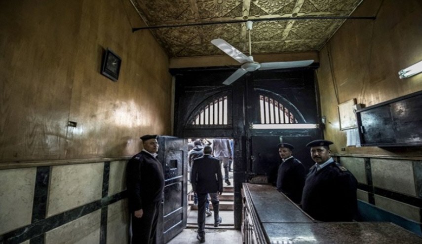 تقرير حقوقي: 'عقاب جماعي' في سجن العقرب بمصر