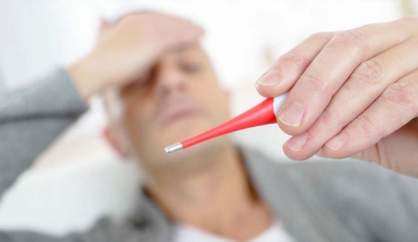 كيف تتحقق من إصابتك بالحمى من دون مقياس حرارة؟