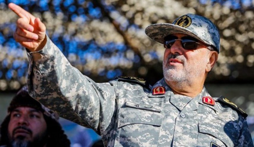 قائد سلاح البر للحرس الثوري يتفقد حدود شمال غرب ايران المتاخمة لقرة باغ