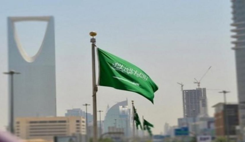 قبل أيام من القمة الخليجية..حسابات سعودية تتوقف عن مهاجمة قطر