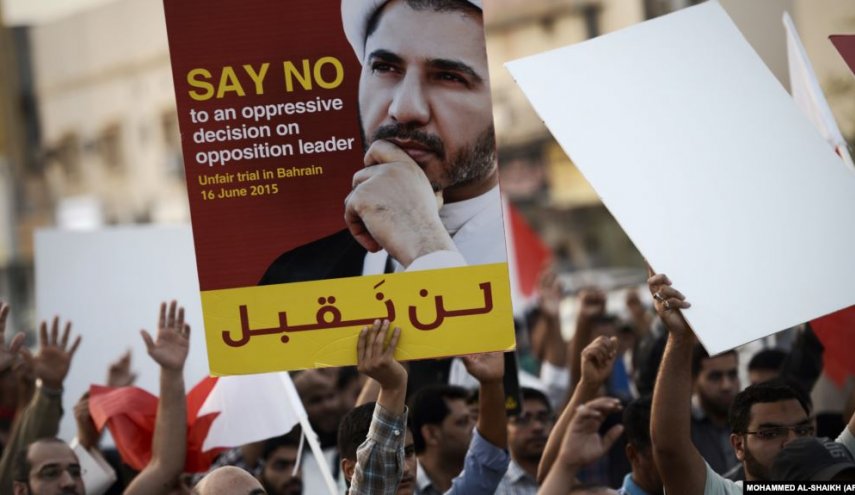 صور/مسيرات شعبية في البحرين تطالب بالإفراج عن الشيخ سلمان