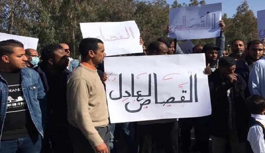 محتجون يقتحمون مقرا لحفتر بالجفرة ويطالبون برحيل المرتزقة
