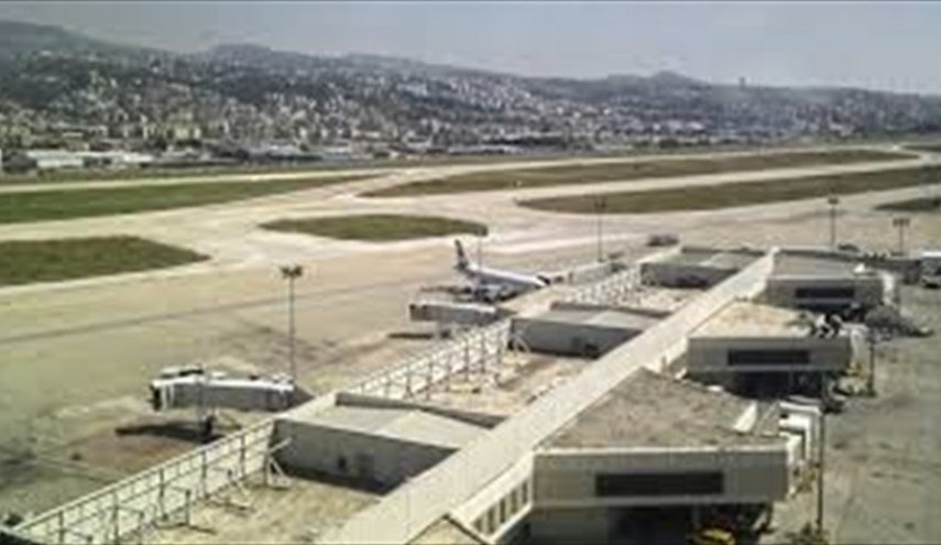 الرصاص الطائش يُصيب طائرة لطيران الشرق الأوسط  في لبنان