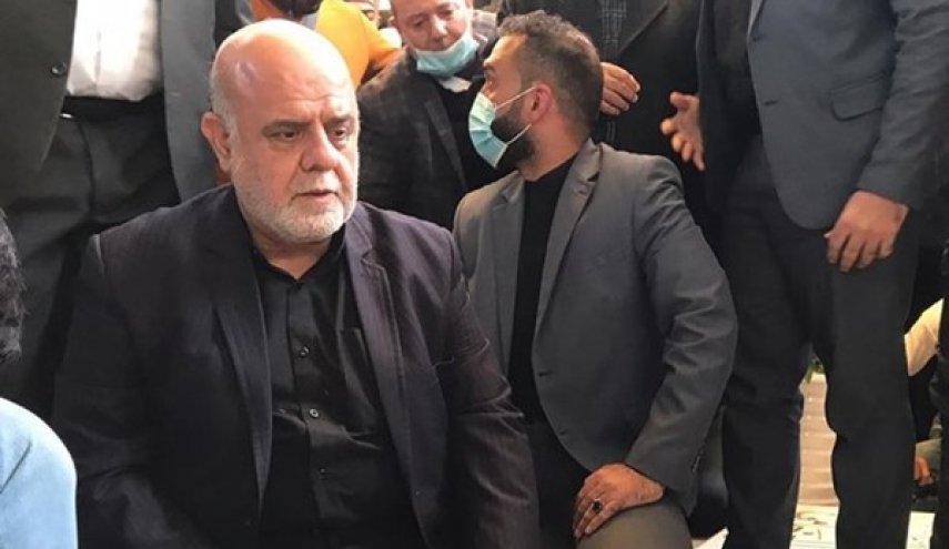 السفير الايراني لدى بغداد يزور مرقد الشهيد ابو مهدي المهندس