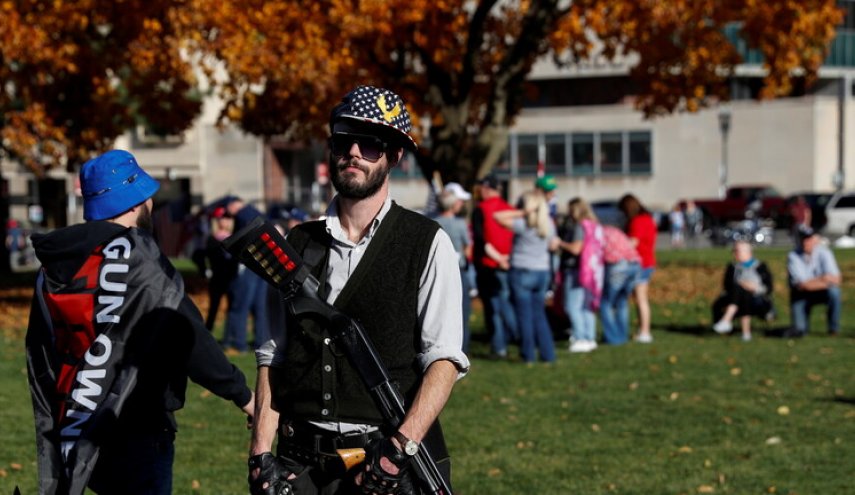 شرطة واشنطن تتأهب لمواجهة مناصري ترامب: السلاح ممنوع!