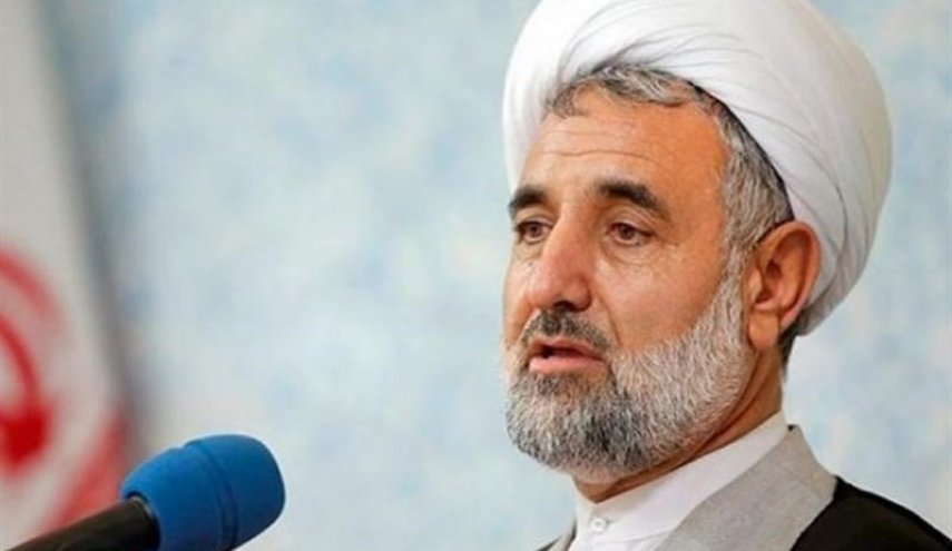 رئيس لجنة الامن القومي في البرلمان الايراني یصل إلى باكو 