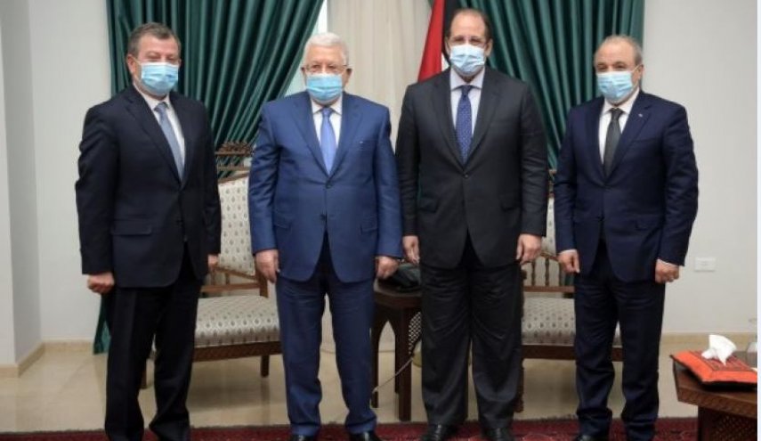مصادر تكشف تفاصيل لقاء عباس بوفد المخابرات المصرية والأردنية