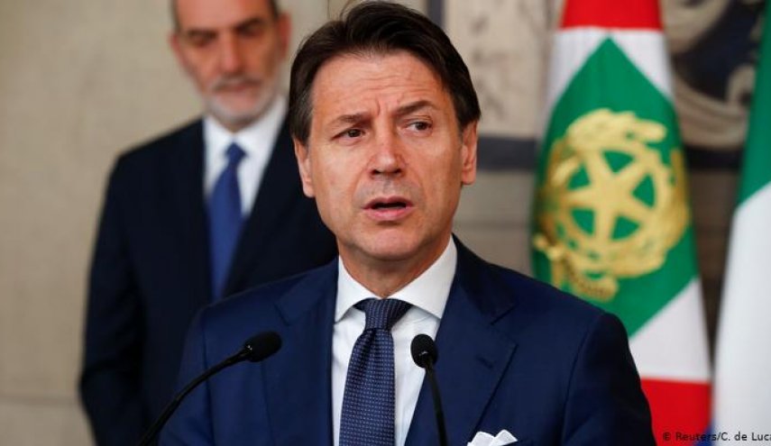 رئيس الوزراء الإيطالي يقدم استقالته