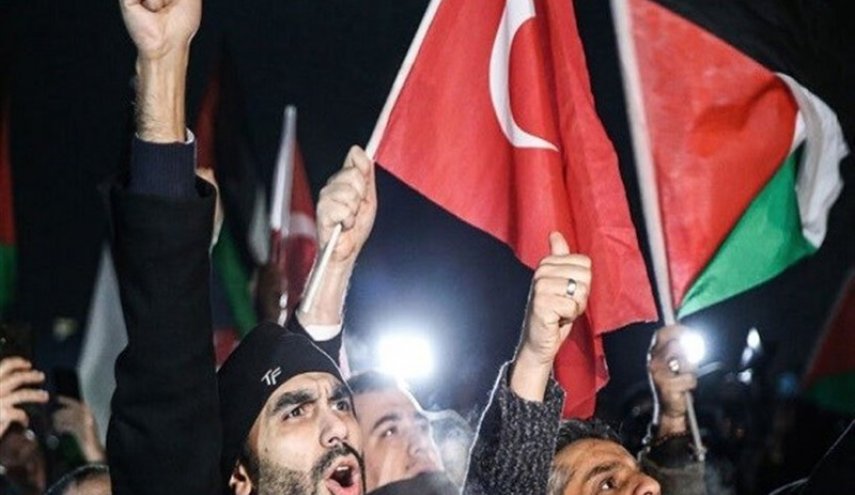 تظاهرات در استانبول و بازداشت ده‌ها معترض