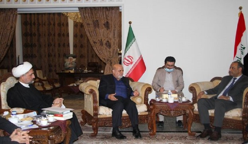 وزير الثقافة العراقي يزور السفارة الايرانية في بغداد