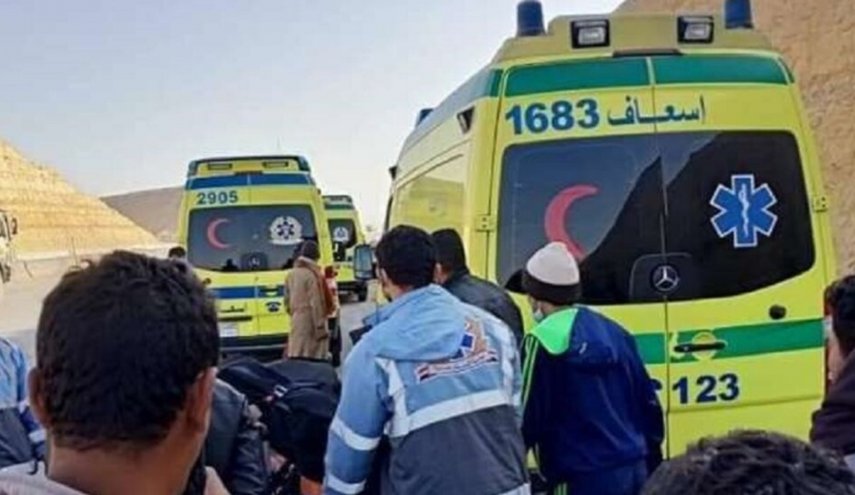 مصرع 11 شخصا بينهم عروسان بحادث سير مروع شمال مصر