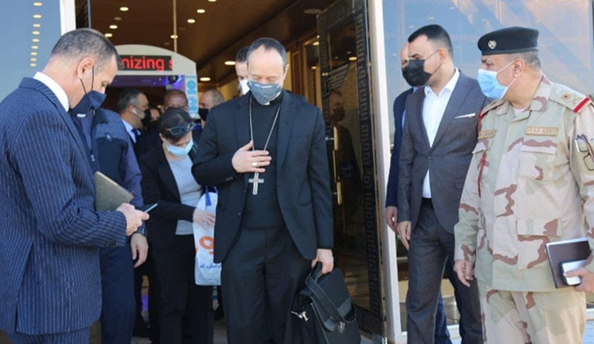 وصول وفد البابا فرنسيس إلى مكتب السيد السيستاني 