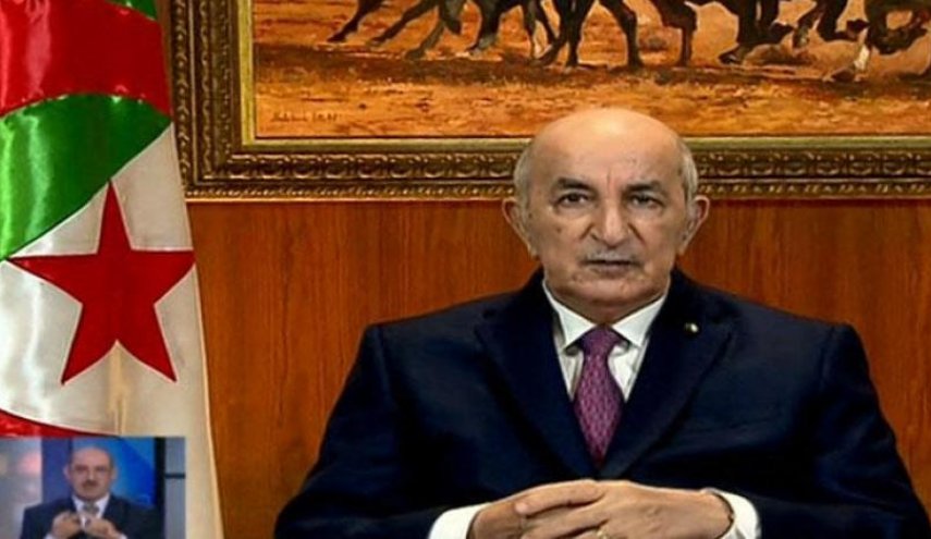 الرئيس الجزائري يعلن حل مجلس الوطني 