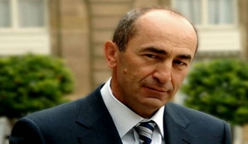 الرئيس الأرميني الأسبق يدعو إلى دعم الجيش ضد باشينيان