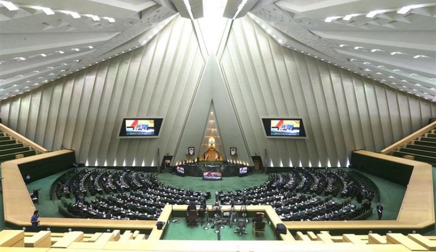 وزارت بهداشت  ملزم به ایجاد دفترچه الکترونیک شد

