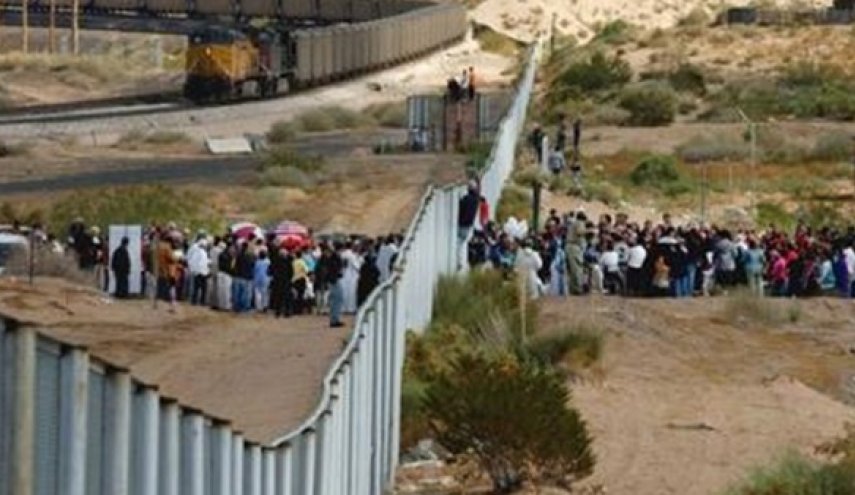أميركا تحتجز عددا قياسيا من المهاجرين على الحدود مع المكسيك
