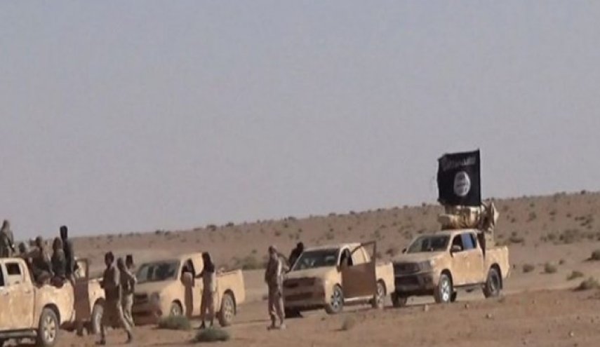 عناصر داعش با لباس نظامی 7 عضو یک خانواده عراقی را کشتند
