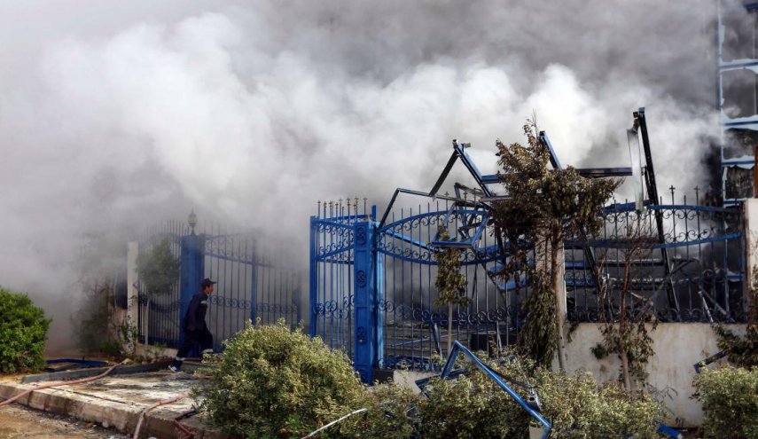حالة حزن وغضب تلف الناشطين المصريين لمصرع 20 شخصا بحريق في مصنع