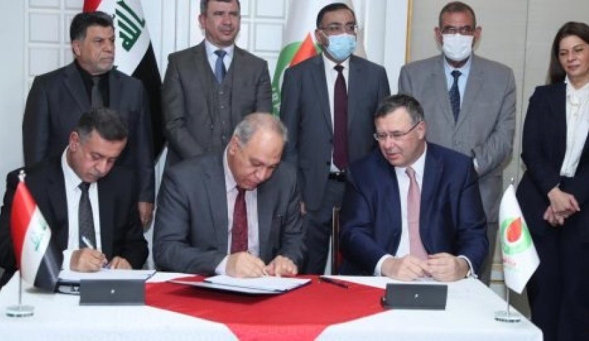 العراق يوقع اتفاقية مع شركة توتال لتوليد الطاقة ومعالجة الغاز
