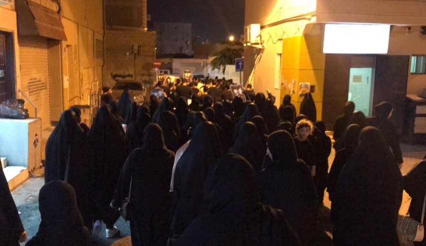 تظاهرات بحرینی‌ها برای آزادی زندانیان سیاسی و حفاظت از آنها در برابر کرونا
