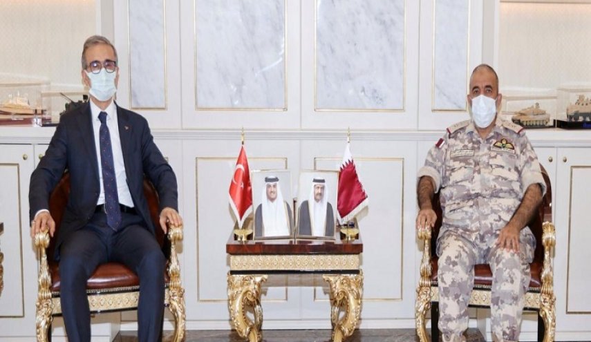 قطر وتركيا تبحثان تطوير الصناعات الدفاعية المشتركة
