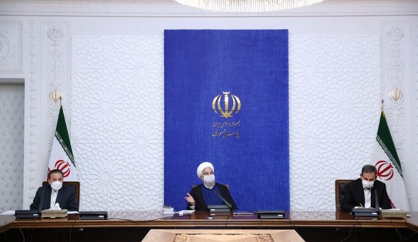 الرئيس روحاني: سياسة الحكومة هي الدعم الشامل لسوق المال