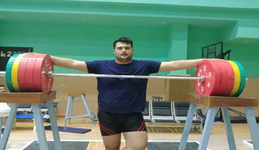 رباع ايراني يحرز الميدالية الذهبية بمنافسات بطولة آسيا لرفع الاثقال