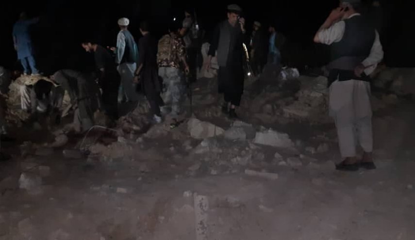 دهها کشته و زخمی براثر انفجار خودروی بمب گذاری شده در لوگر افغانستان