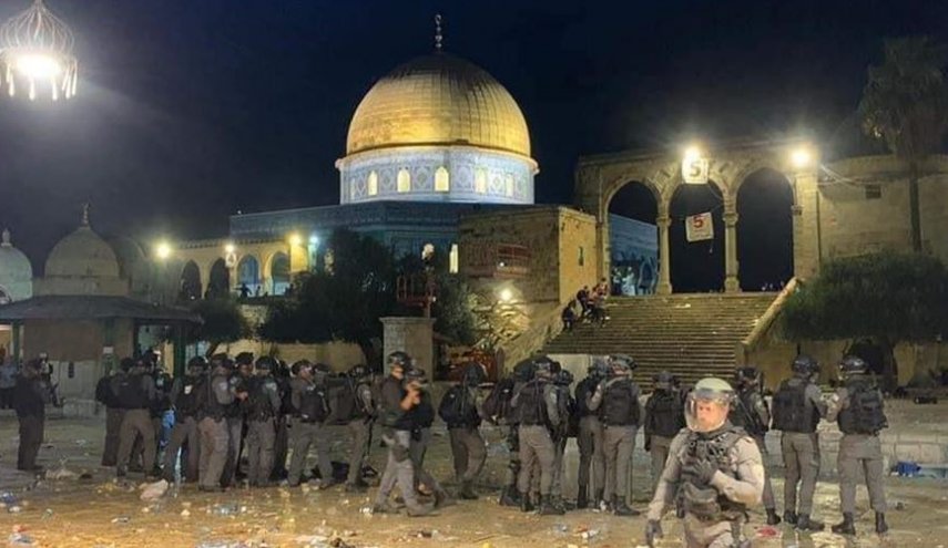 أبو مرزوق: العدو سيدفع ثمن الاعتداء على القدس وتدنيس الأقصى