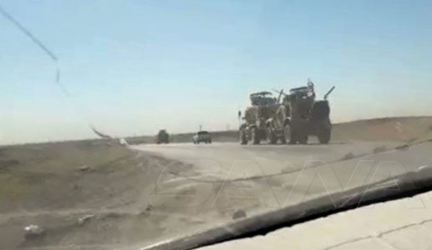 خروج رتل شاحنات وآليات عسكرية امريكية من الأراضي السورية إلى العراق