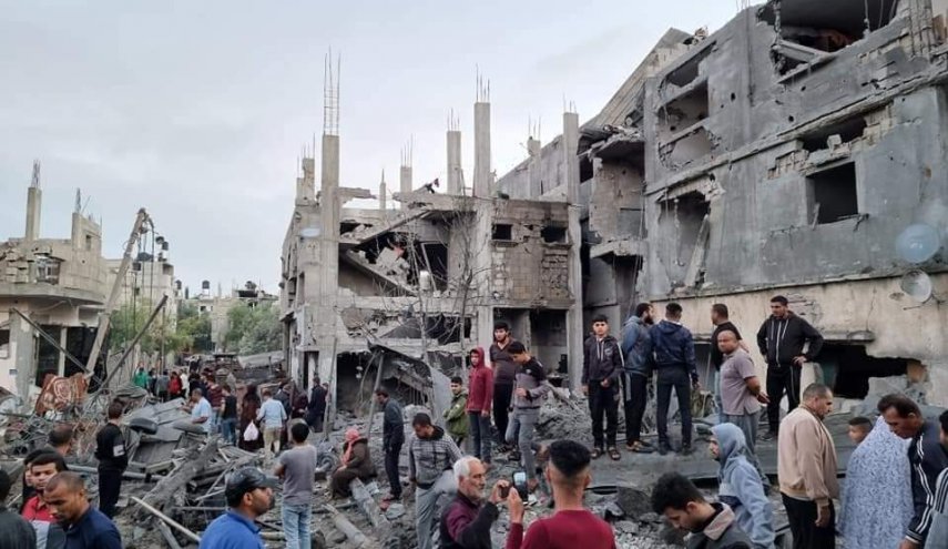 استشهاد فتى وإصابة 8 آخرين في قصف الاحتلال لسوق بغزة