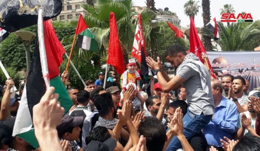 وقفة تضامنية مع الشعب الفلسطيني في ساحة عرنوس في دمشق