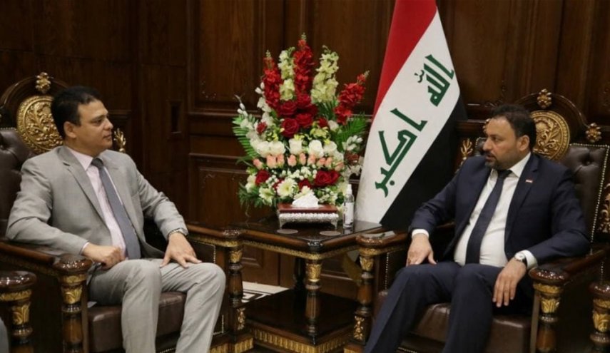 نائب رئيس البرلمان العراقي يبحث مع السفير المصري قضايا المنطقة
