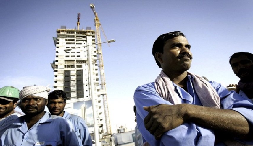 شكوك حول قرار السعودية الجديد بشأن العمال الأجانب