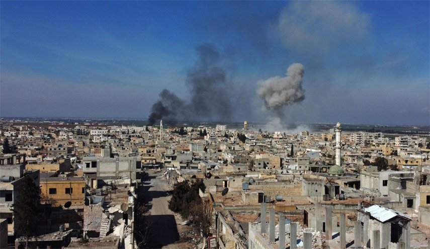 القوات التركية والموالية لها تقصف بلدة تلمنس بريف إدلب